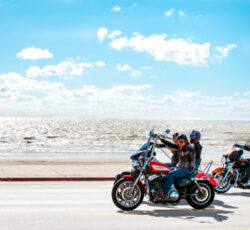 Galveston,,tx,,us, ,nov,03,,2018:,bikers,cruise,along